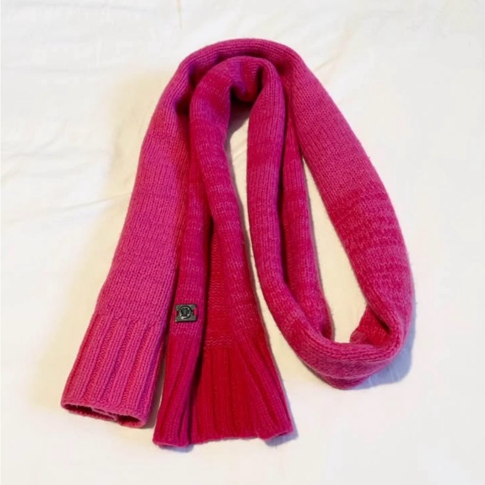 lululemon athletica Fuchsia Knit Scarf
